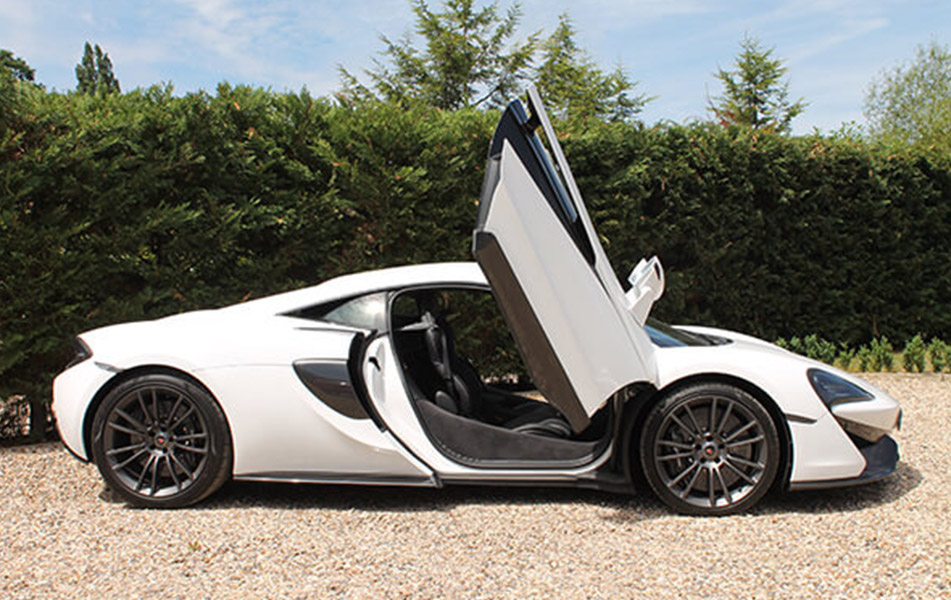 McLaren 570S Hire | Rent McLaren with Supercar Experiences